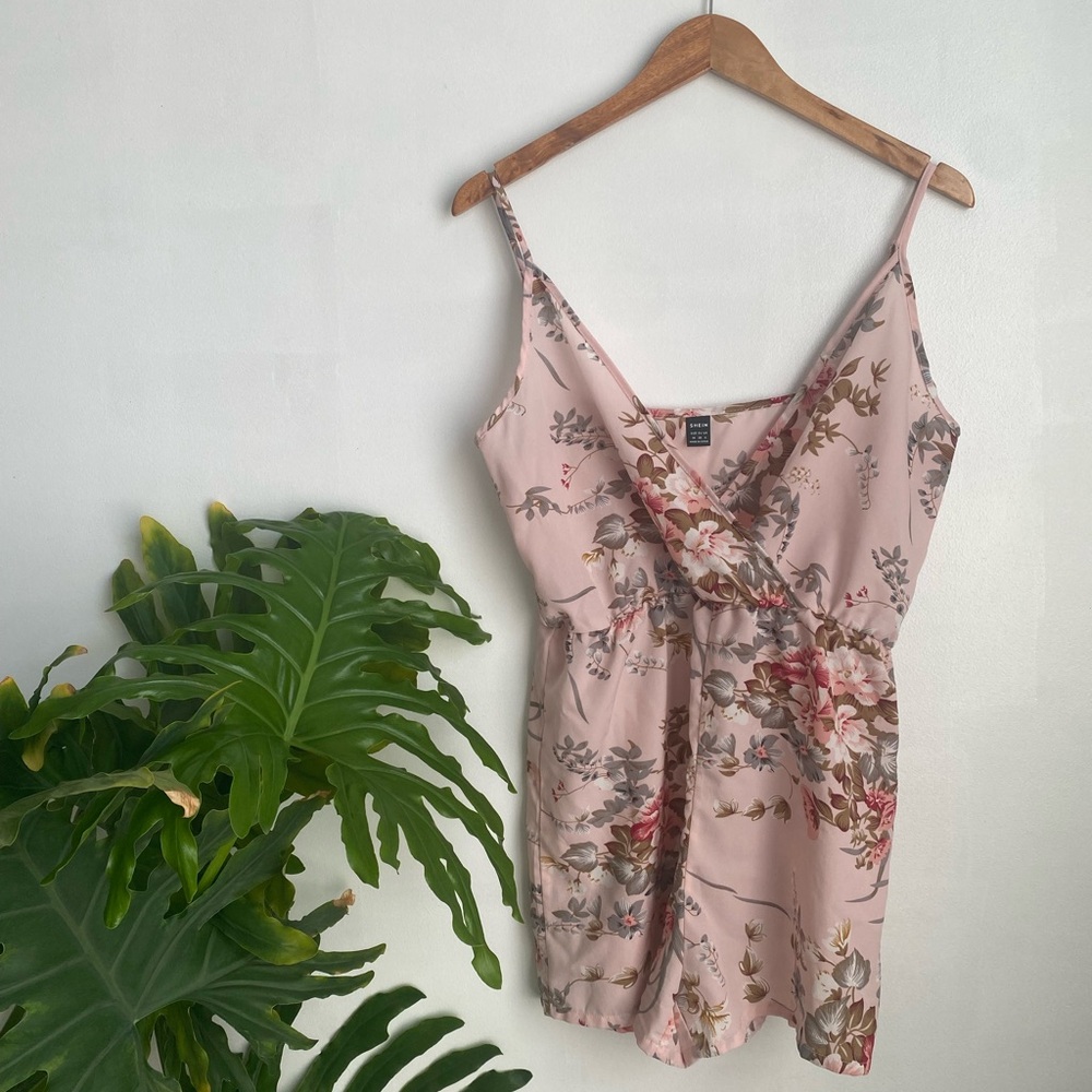 Baby Pink Floral Romper 🌺